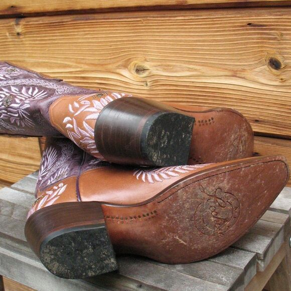 Lucchese Embroidered Cowboy Boots - Picture 7 of 10